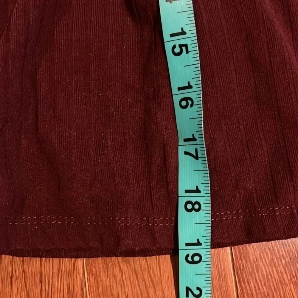 Ardene ribbed  body con Turtle Neck Top XXL - Picture 6 of 10
